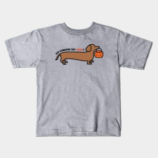 Dachshund Halloween trick or treat Kids T-Shirt